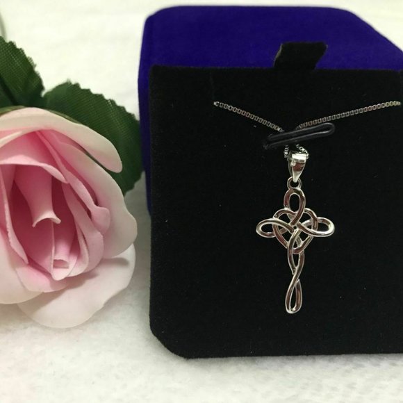 NWOT Silver Celtic Cross Necklace - Picture 7 of 7